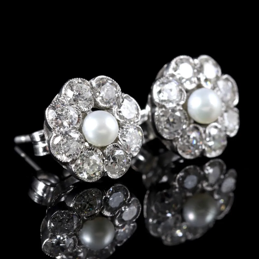 Diamond Pearl Cluster 18Ct Gold Earring