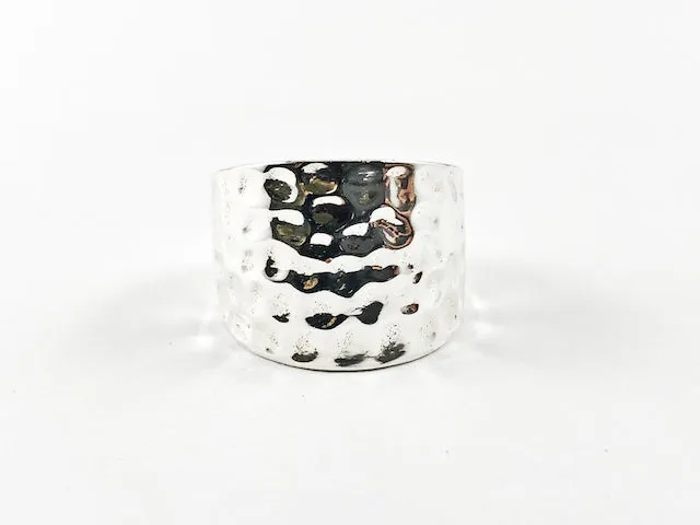 Elegant Shiny Metallic Hammered Style Silver Band Ring