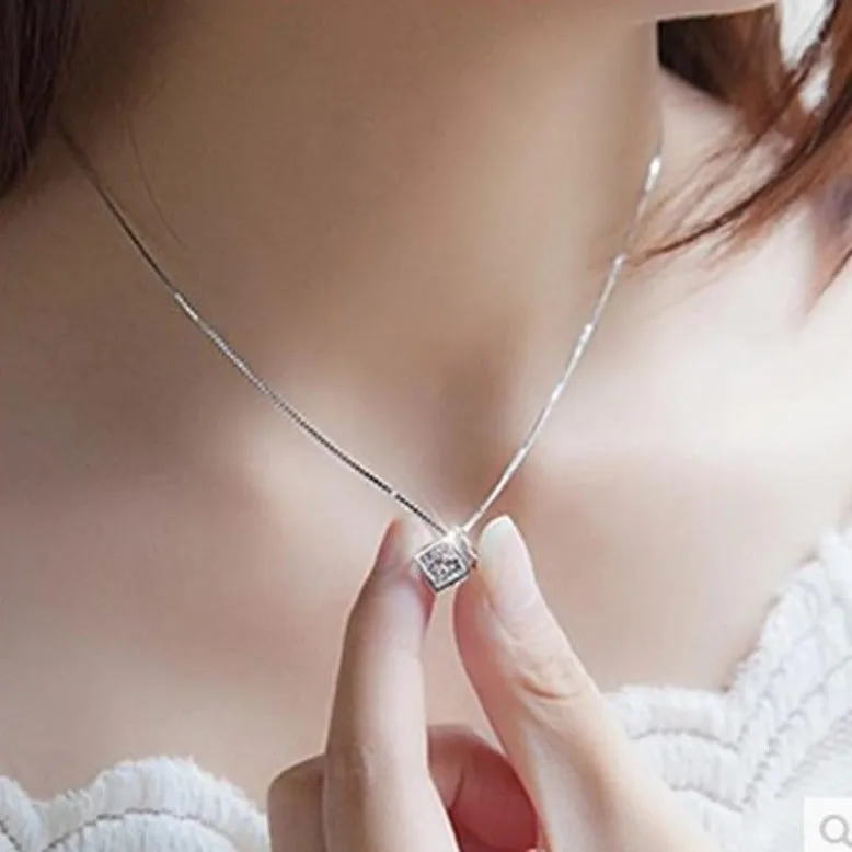 Fashion Jewelry Cube Crystal Pendant Necklace for Women in 925 Silver