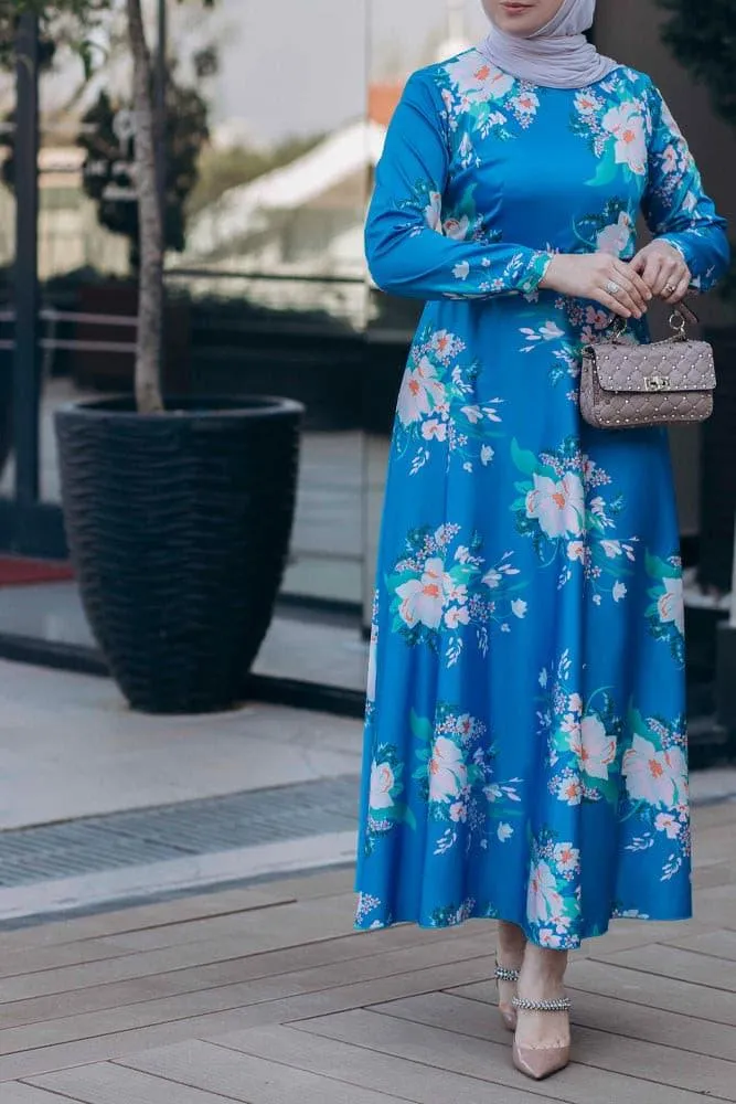 Leena satin maxi dress with long sleeve in blue