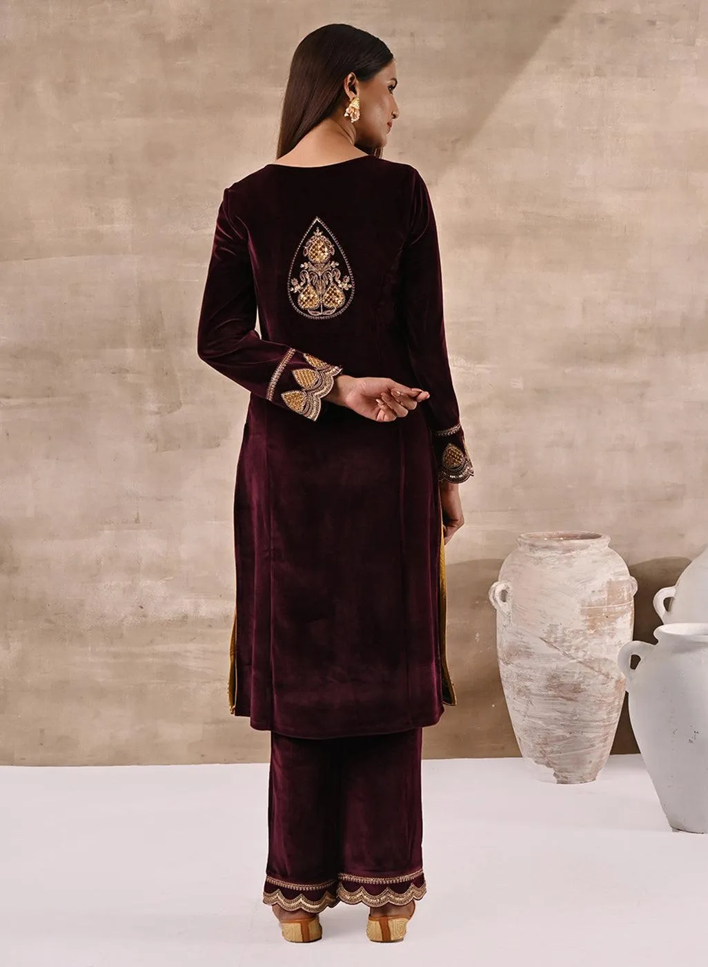 Maroon Velvet Kurta Set With Heavy Front Yoke Zari Embroidery