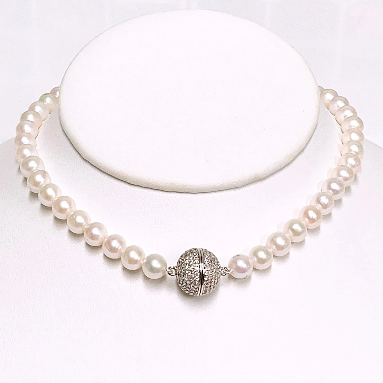 Necklace AGATHA - white pearls (N419)