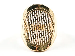 Nice Center Oval Fence Like Design Shiny Metallic Gold Tone Steel Ring