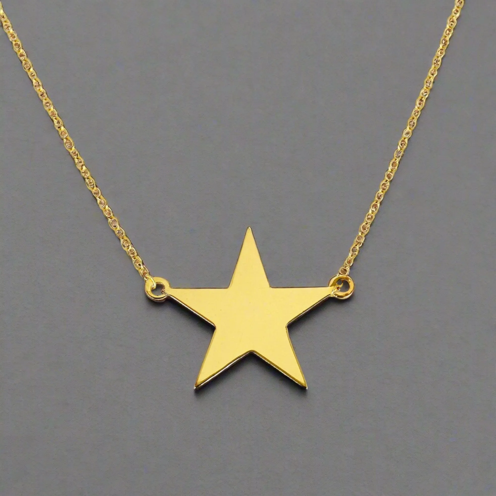 Vintage Contemporary 14K Gold Star Pendant Necklace